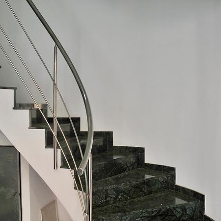 Residential Tourist Apartments กัลเดส เอสตราก ภายนอก รูปภาพ
